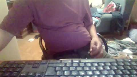 Snapshot of pup_y chatting on 10-10-25, 06:40 pup_y online show from 10-10-25, 06:40