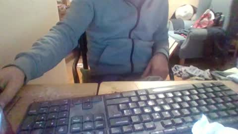 Snapshot of pup_y chatting on 10-21-25, 06:52 pup_y online show from 10-21-25, 06:52