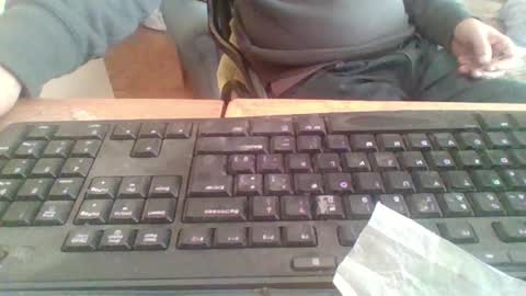 Snapshot of pup_y chatting on 11-12-25, 09:32 pup_y online show from 11-12-25, 09:32