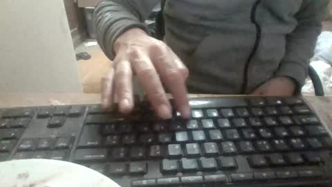 Snapshot of pup_y chatting on 11-16-25, 10:59 pup_y online show from 11-16-25, 10:59