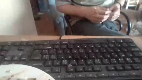 Snapshot of pup_y chatting on 11-17-25, 03:51 pup_y online show from 11-17-25, 03:51