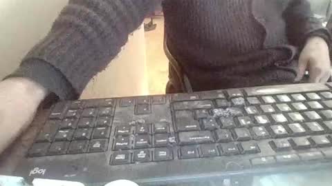 Snapshot of pup_y chatting on 02-08-26, 09:13 pup_y online show from 02-08-26, 09:13