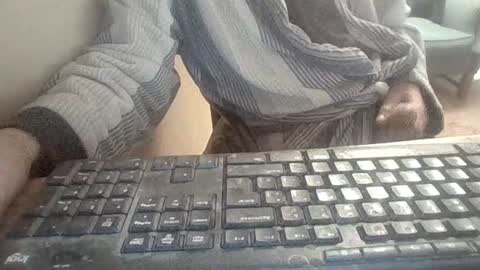 Snapshot of pup_y chatting on 03-10-26, 07:57 pup_y online show from 03-10-26, 07:57