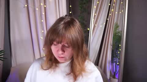 constant schedule Wednesday  Friday  Saturday  Sunday  The Rosemarie online show from 10-19-25, 05:52