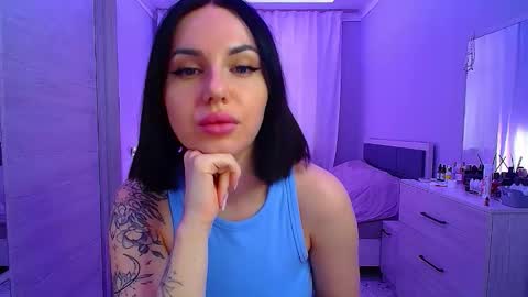 Snapshot of pure_temptation_j chatting on 02-10-26, 04:05 Julia online show from 02-10-26, 04:05