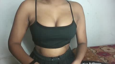 Snapshot of pureelove chatting on 05-19-26, 04:41 Your love online show from 05-19-26, 04:41