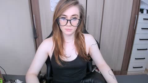 Snapshot of pureheartt chatting on 12-25-24, 02:34 I am Mila online show from 12-25-24, 02:34