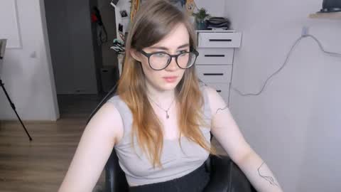 Snapshot of pureheartt chatting on 09-11-25, 09:20 I am Mila online show from 09-11-25, 09:20