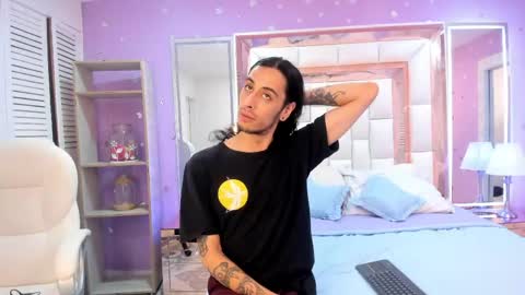 Experienced guys  online show from 06-02-26, 07:27