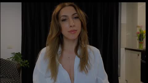 Snapshot of purevibrations chatting on 03-04-26, 06:36 Isabelle online show from 03-04-26, 06:36