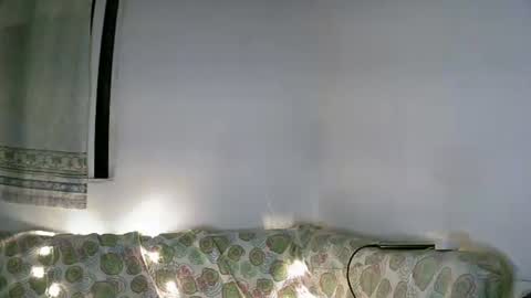 Snapshot of purple_23 chatting on 11-06-25, 07:09 Lizzy online show from 11-06-25, 07:09