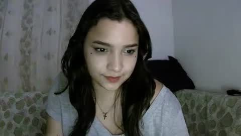 Snapshot of purple_23 chatting on 12-19-25, 06:53 Lizzy online show from 12-19-25, 06:53