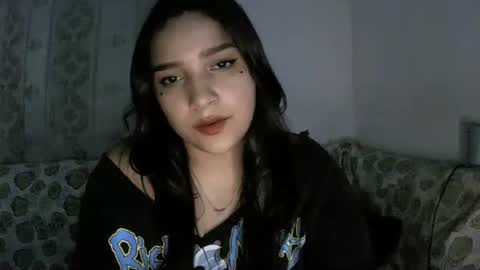 Snapshot of purple_23 chatting on 01-12-26, 07:02 Lizzy online show from 01-12-26, 07:02