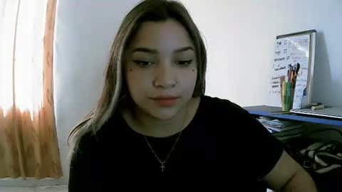 Snapshot of purple_23 chatting on 03-07-26, 07:11 Lizzy online show from 03-07-26, 07:11