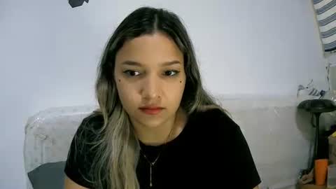 Snapshot of purple_23 chatting on 03-31-26, 08:09 Lizzy online show from 03-31-26, 08:09