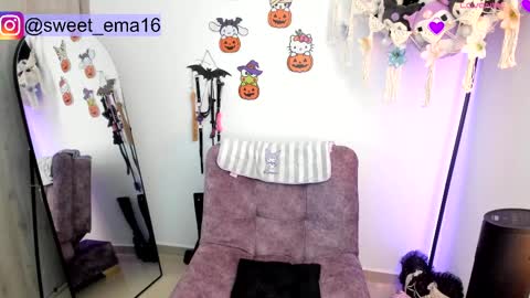 Snapshot of purple_ema chatting on 10-02-25, 06:59 purple_ema online show from 10-02-25, 06:59