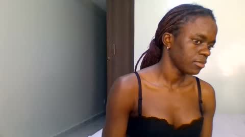 purple_honey1 online show from 05-06-26, 05:51