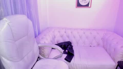 Anna  online show from 02-28-25, 11:56