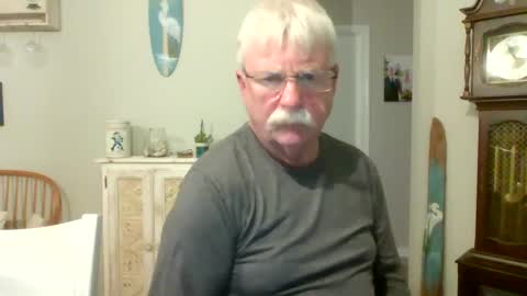 purpleshroom online show from 02-21-25, 04:18