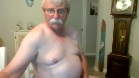Snapshot of purpleshroom chatting on 04-15-26, 03:24 purpleshroom online show from 04-15-26, 03:24