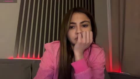 Snapshot of purrpaw chatting on 03-06-26, 03:52 Zendaya online show from 03-06-26, 03:52