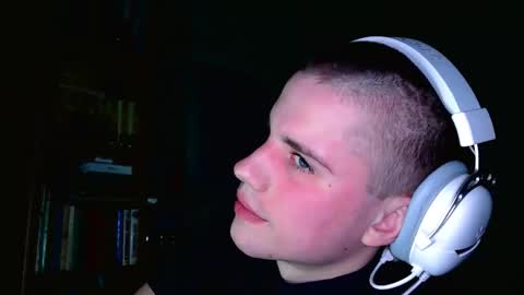 Snapshot of pusaprada chatting on 02-23-26, 03:15 pusaprada online show from 02-23-26, 03:15