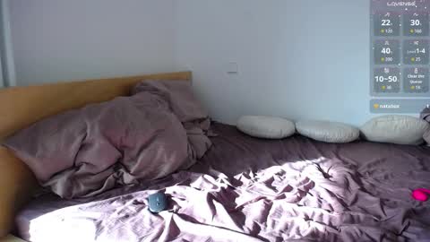 Snapshot of pushka13 chatting on 01-14-26, 11:27 Valdis online show from 01-14-26, 11:27