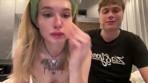 Snapshot of pussymoneywet chatting on 10-11-25, 12:32 Lina online show from 10-11-25, 12:32