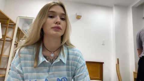 Snapshot of pussymoneywet chatting on 11-29-25, 08:56 Lina online show from 11-29-25, 08:56