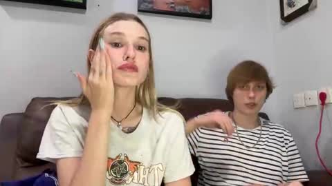 Snapshot of pussymoneywet chatting on 03-01-26, 03:36 Lina online show from 03-01-26, 03:36