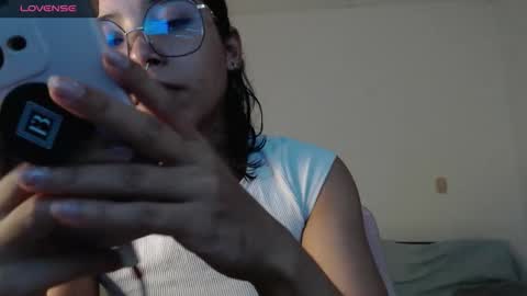 Izumi online show from 09-11-25, 04:34