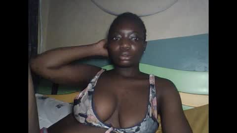 Snapshot of pweedy_ora chatting on 10-10-25, 02:27 ora online show from 10-10-25, 02:27