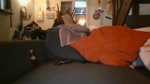 Snapshot of python974 chatting on 10-23-25, 03:33 Python online show from 10-23-25, 03:33