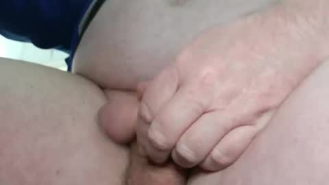 Snapshot of pytongru70 chatting on 12-14-25, 12:43 pytongru70 online show from 12-14-25, 12:43