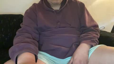 qualitative online show from 03-11-25, 07:03