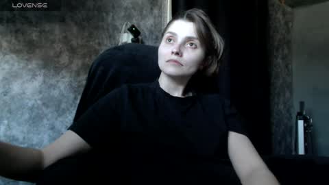 Lola online show from 03-31-26, 12:05