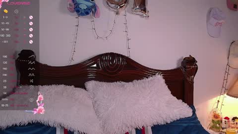 Snapshot of queen__abby chatting on 04-01-26, 06:27 Queen Abby online show from 04-01-26, 06:27
