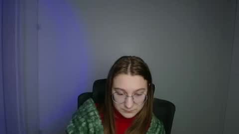 Amelie online show from 02-15-26, 07:51