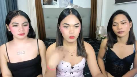 Snapshot of queen_arnie4utsxxx chatting on 04-12-26, 08:36 Arnie online show from 04-12-26, 08:36