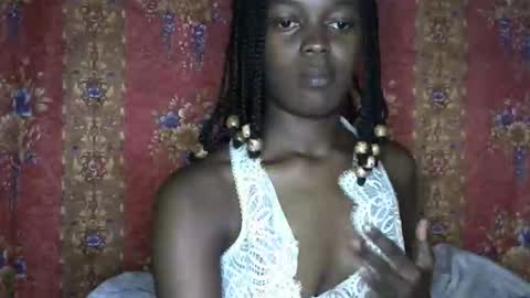 queen_banice online show from 10-13-25, 06:41