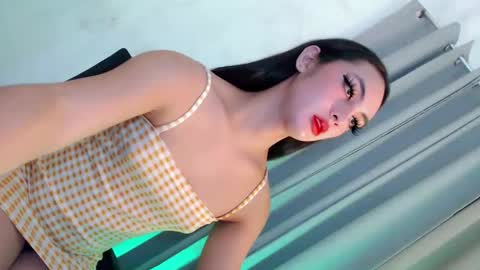 Snapshot of queen_danaya chatting on 12-19-25, 10:28 queen_danaya online show from 12-19-25, 10:28