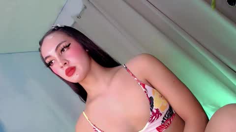Snapshot of queen_danaya chatting on 04-01-26, 12:11 queen_danaya online show from 04-01-26, 12:11