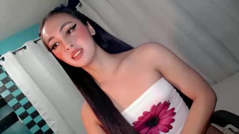 Snapshot of queen_danaya chatting on 04-21-26, 02:51 queen_danaya online show from 04-21-26, 02:51