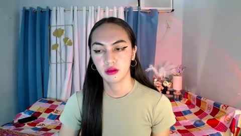 Snapshot of queen_danaya chatting on 06-06-26, 11:31 queen_danaya online show from 06-06-26, 11:31