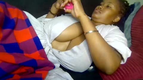 Snapshot of queen_doli chatting on 07-23-26, 01:58 queen_doli online show from 07-23-26, 01:58
