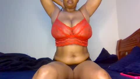 Snapshot of queen_doli chatting on 07-28-26, 05:23 queen_doli online show from 07-28-26, 05:23