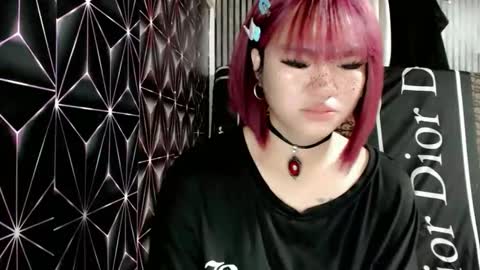 Snapshot of queen_elicktra chatting on 05-05-26, 01:13 JOY online show from 05-05-26, 01:13