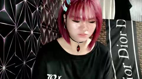 Snapshot of queen_elicktra chatting on 05-05-26, 01:19 JOY online show from 05-05-26, 01:19