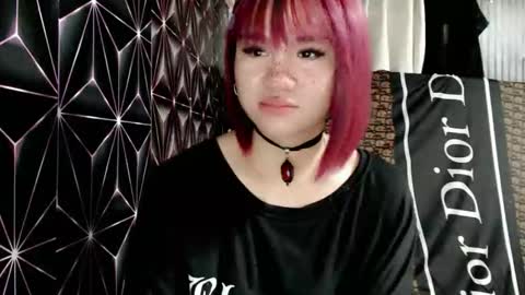 Snapshot of queen_elicktra chatting on 05-06-26, 01:36 JOY online show from 05-06-26, 01:36