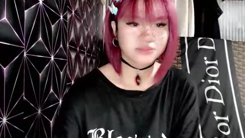 Snapshot of queen_elicktra chatting on 05-13-26, 02:53 JOY online show from 05-13-26, 02:53